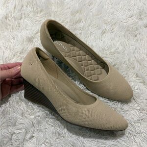 Vivaia Aria Wedges Shoes - Size 39/8.5